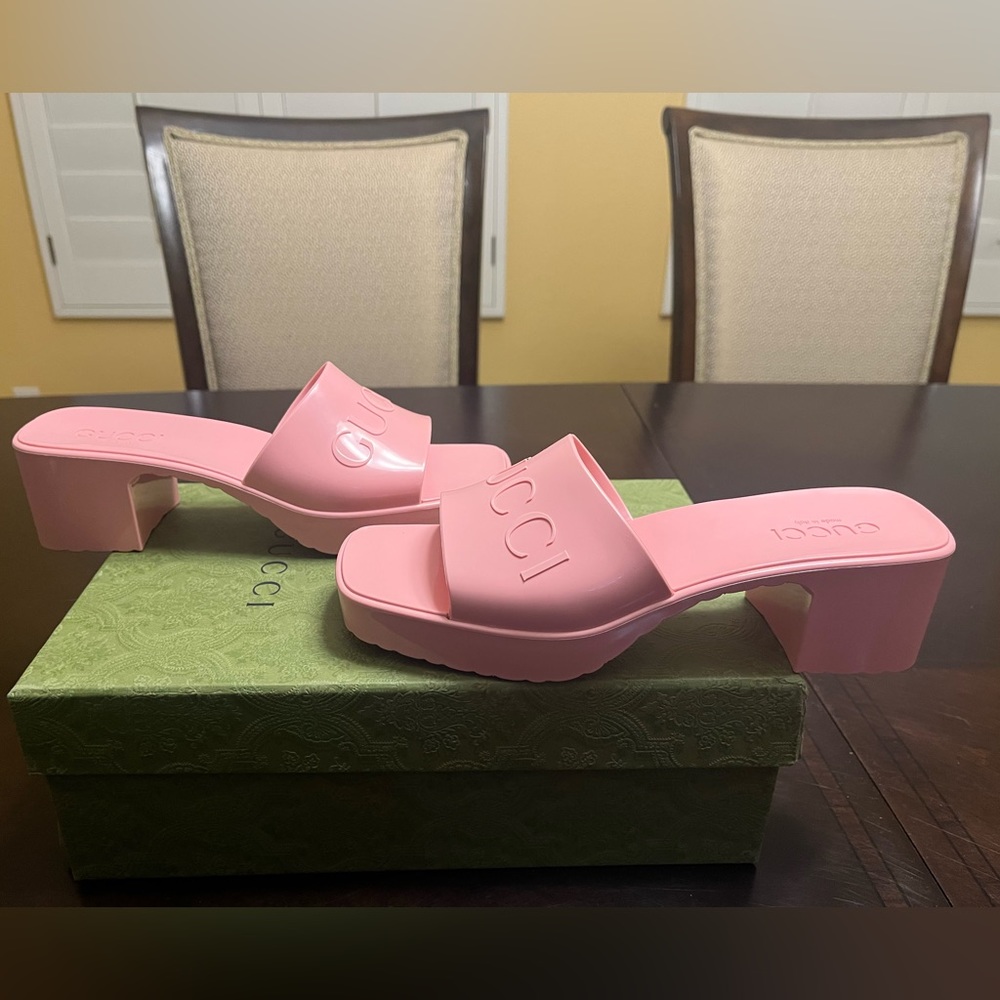 New Gucci High Heel Pink Rubber Logo Slide Sandals Size 38 / US 8 - Picture 11 of 16